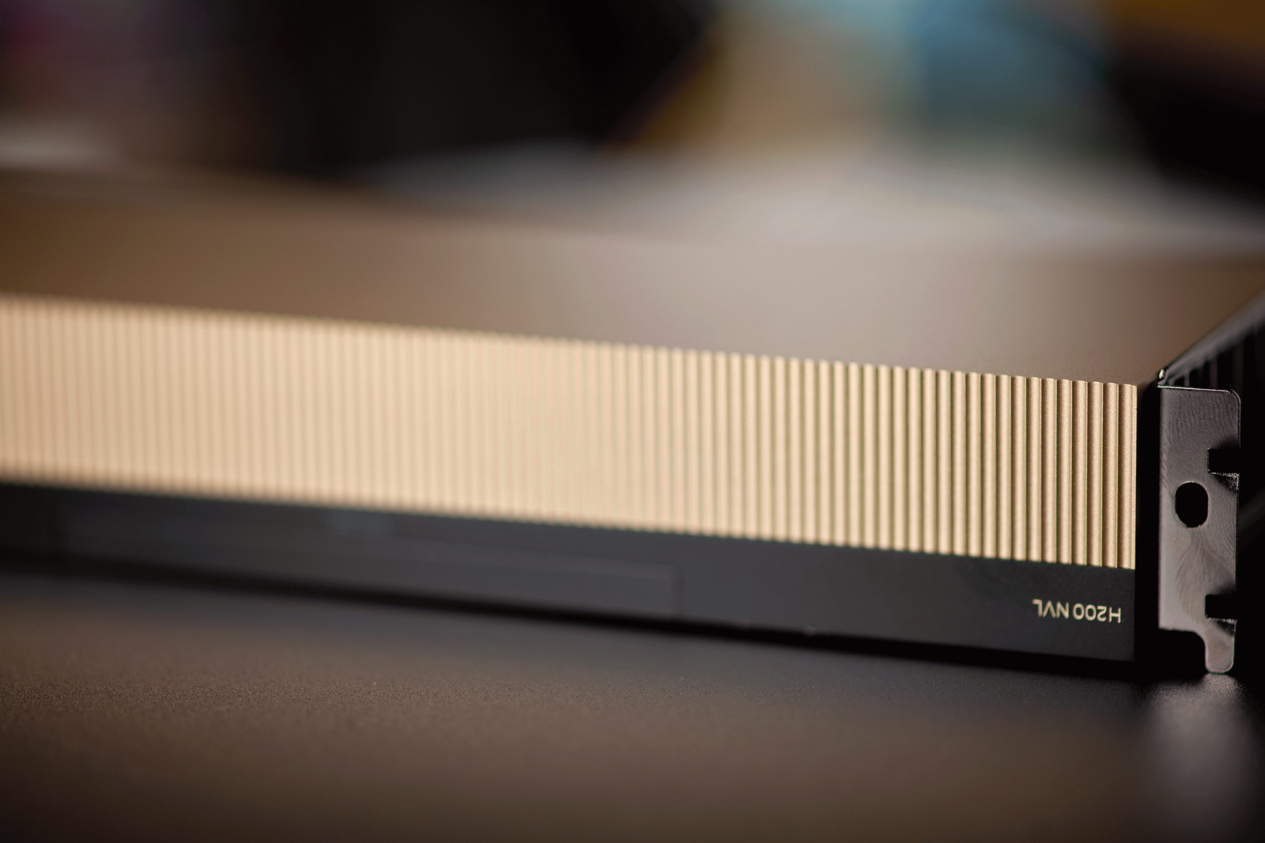 Read more about the article NVIDIA H200 Tensor Core GPU